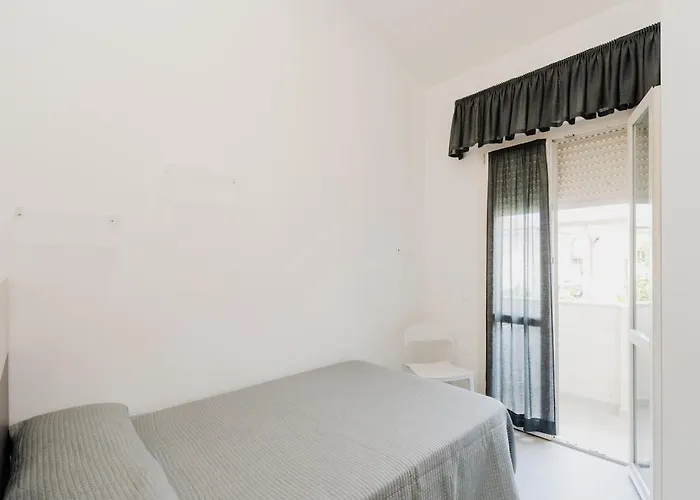 Holiday home Casa Giallo - In Downtown 50 Meters From The Sea *