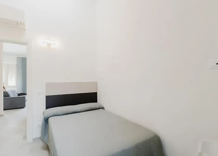 Casa Giallo - In Downtown 50 Meters From The Sea *